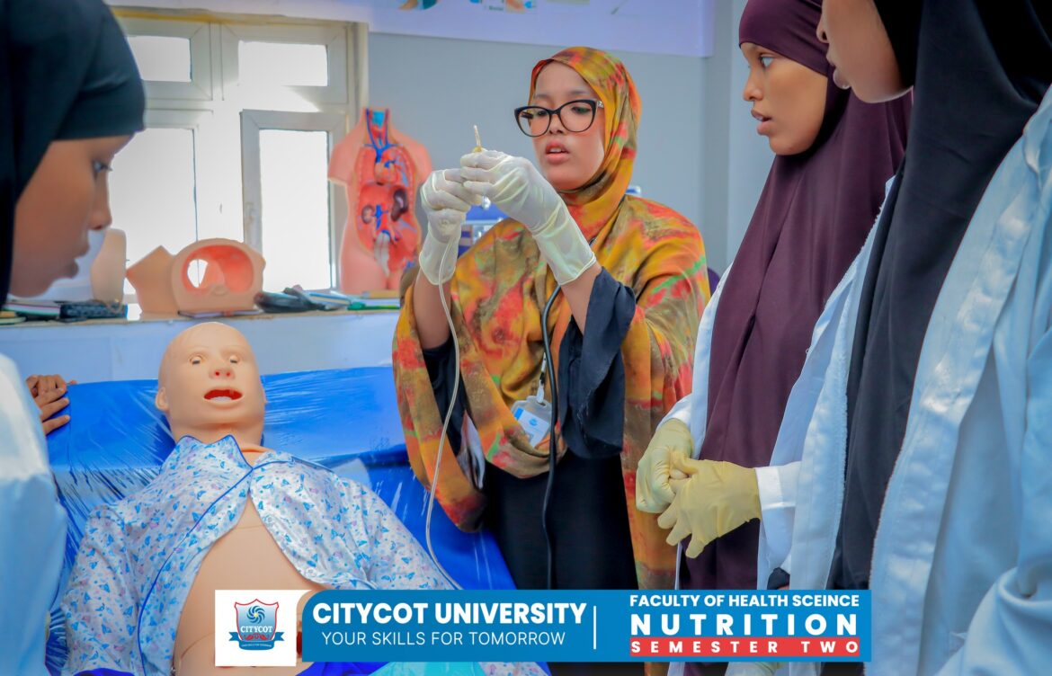 Citycot University is always focused on enhancing and improving the knowledge of its students, especially those in the Faculty of Health Sciences, including the Nutrition department in the second semester.